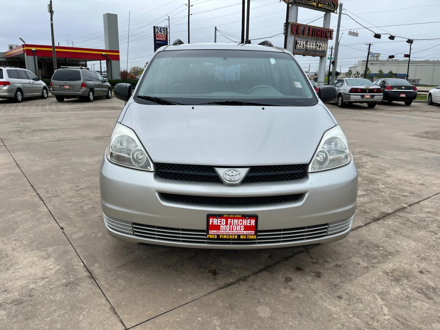 2005 SILVER /gray Toyota Sienna LE - 7 Passenger Seating (5TDZA23C75S) with an 3.3L V6 DOHC 24V engine, 5-Speed Automatic Overdrive transmission, located at 14700 Tomball Parkway 249, Houston, TX, 77086, (281) 444-2200, 29.928619, -95.504074 - Photo#1